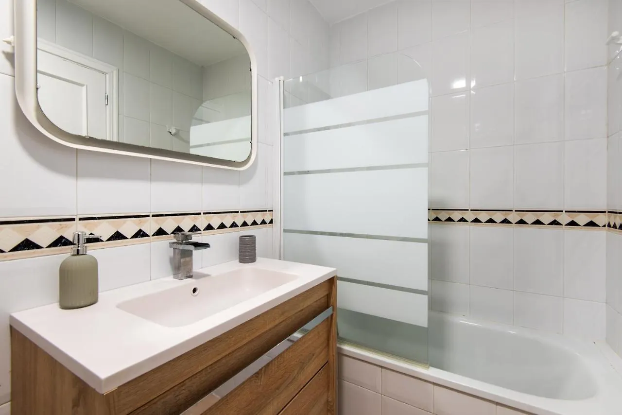 The 2Nd Corner: Central Apartment Ideal For Groups Málaga España