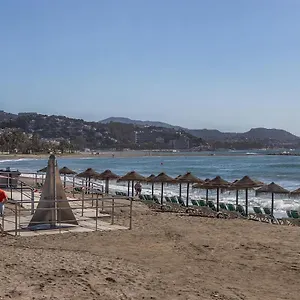 https://estudio-malagueta-muelle-uno-views.hotelsinnerja.org