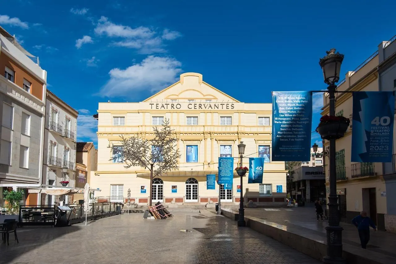 The 2Nd Corner: Central Apartment Ideal For Groups Malaga